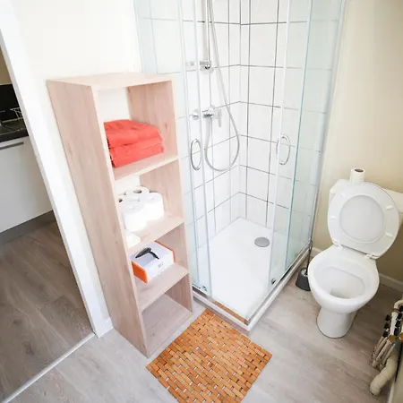 Apartment Grand Studio Neuf Centre *